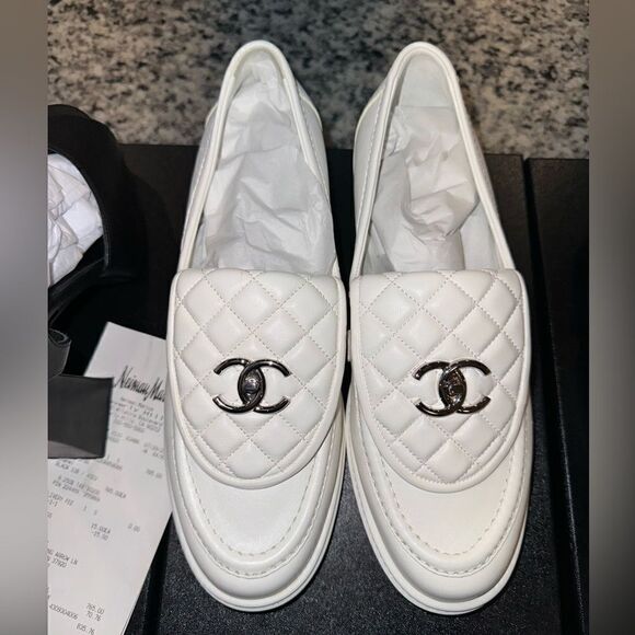 CHANEL Shoes - Chanel White Turnlock Quilted Loafers 42